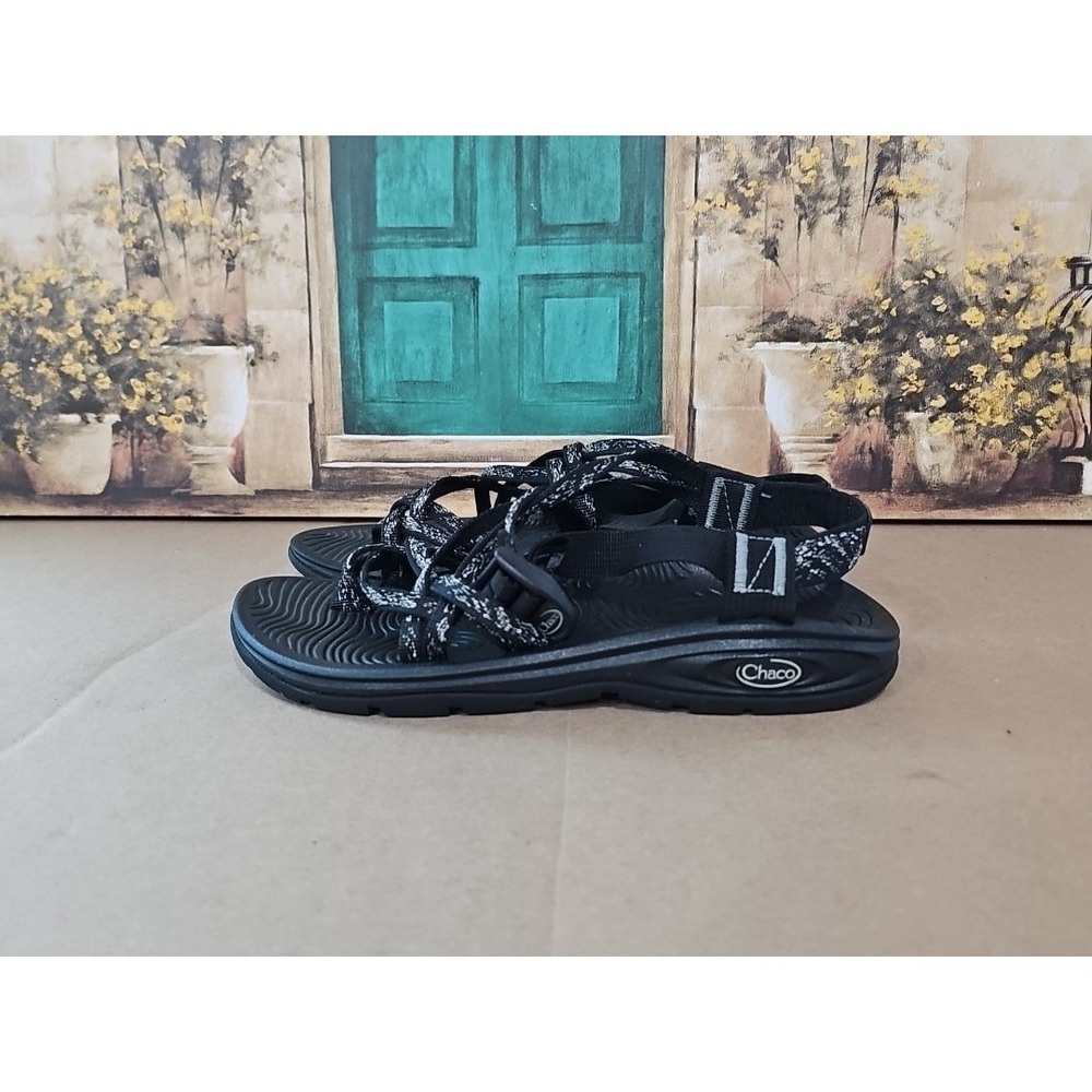 Chaco Women ZX2 Active Sandal  Boost Black White Strappy Chacos  WOMENS SIZE 9